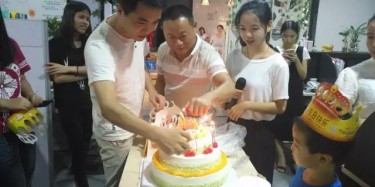 媳婦兒，就得哄......